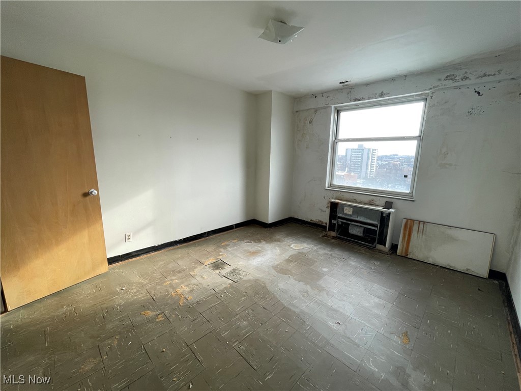 Lake House Condo - Residential