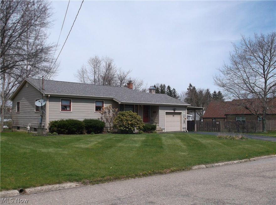 Custom built one owner home, convenient to Down Town, 3 Bedrooms and 2 Baths, Large eat-in-Kitchen with appliances, Large 15x18 Sunroom off Kitchen with Gas Heater. Loads of Cabinets , Washer And Dryer hook up in Kitchen, Newer Roof and partially finished basement for extra living area. Besides Attached Garage also an attached Carport. Home has so much to offer with some real potential Make it your today call Nice Large Lot.""""" Nice Photo's coming soon look for them""""