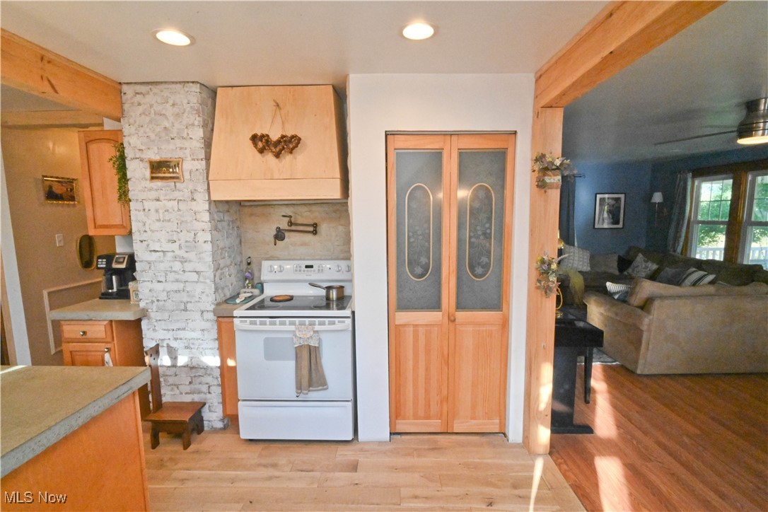 Sec #8 Southerly Along/East - Residential