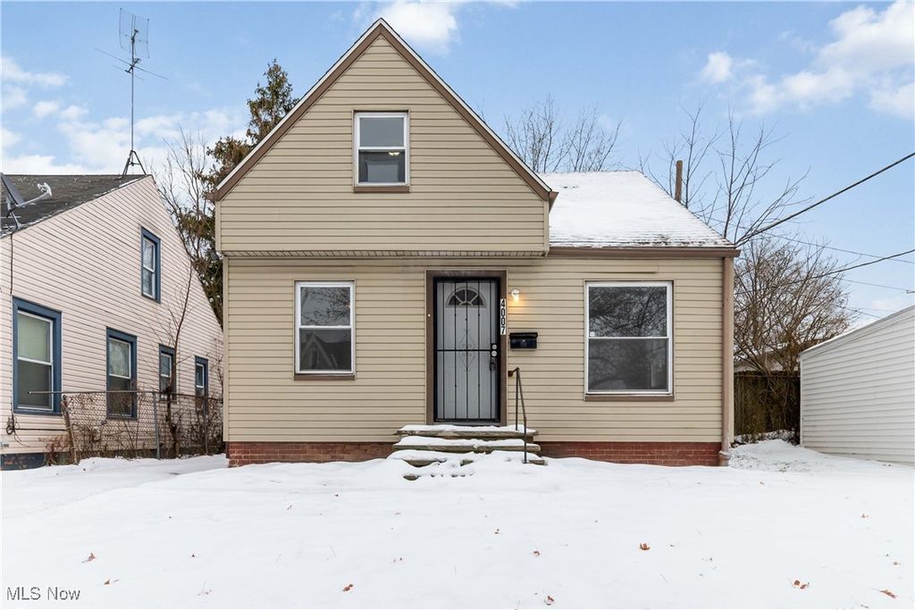 Photo of 4007 E 154th Street, Cleveland, OH 44128 (MLS # 5174063)