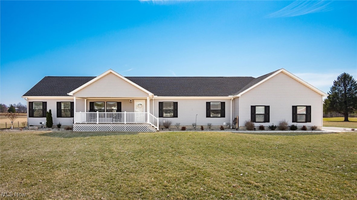 3231 Jacks Fairway, Nashport, Ohio image 2