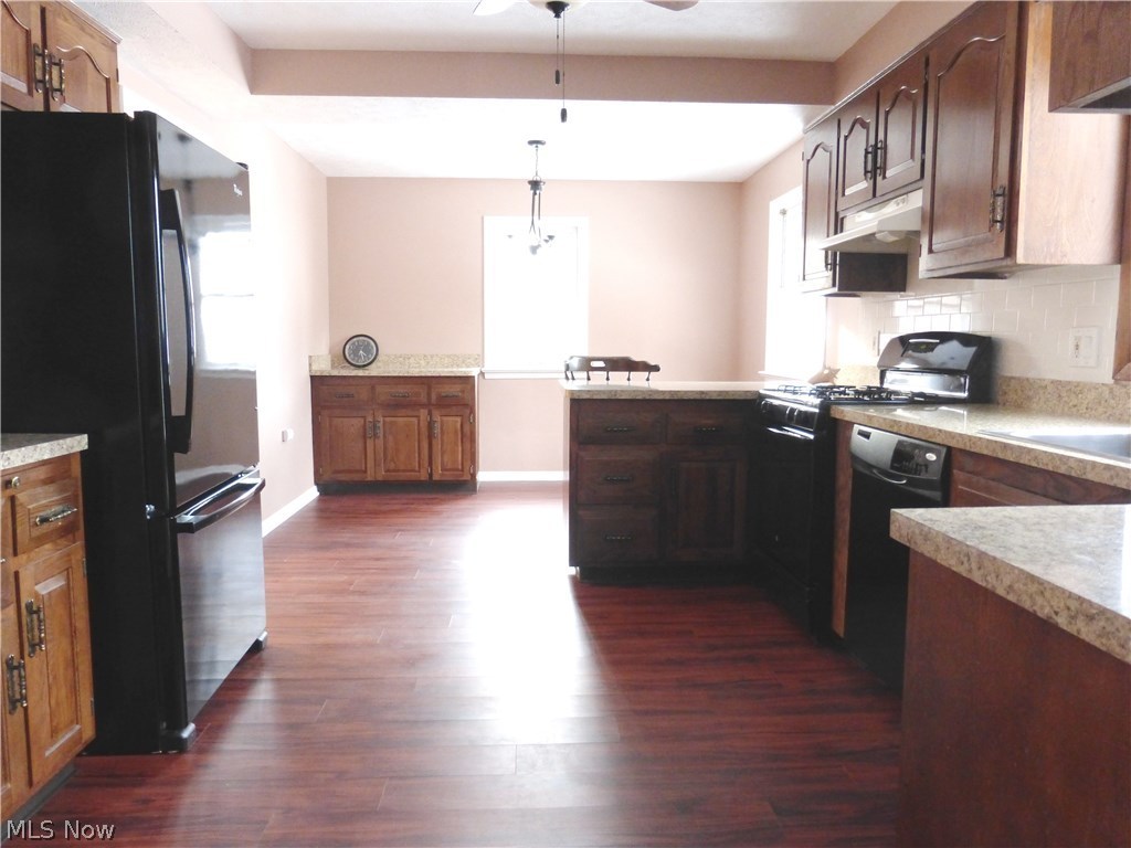 Mayfield 01 - Residential Lease