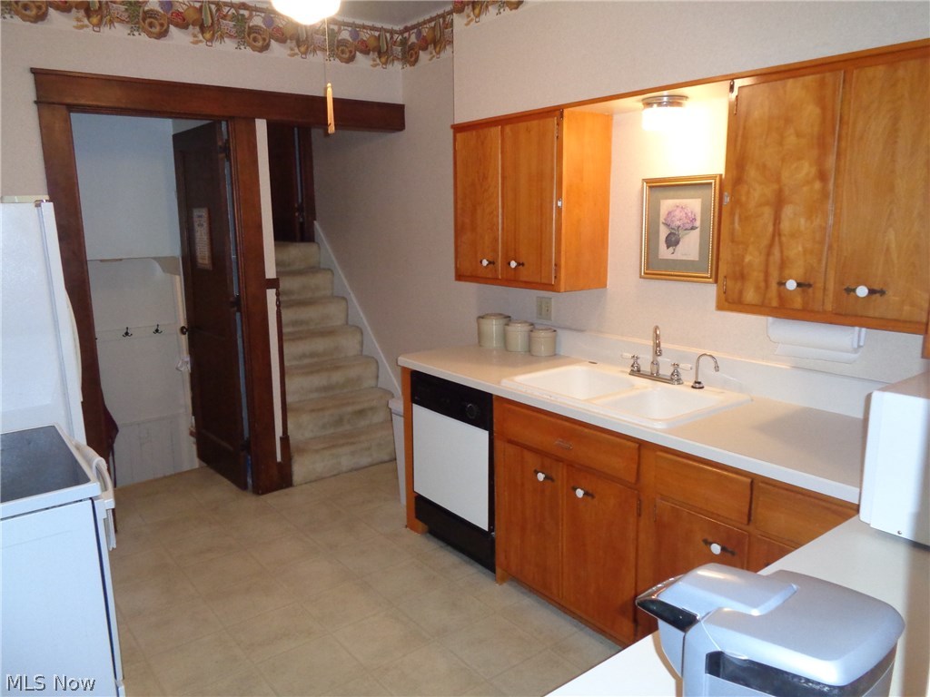 Earl Ave - Residential Income