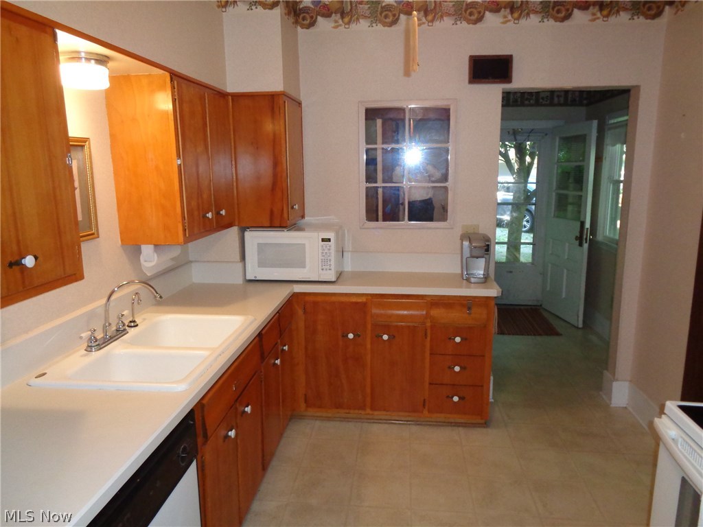 Earl Ave - Residential Income