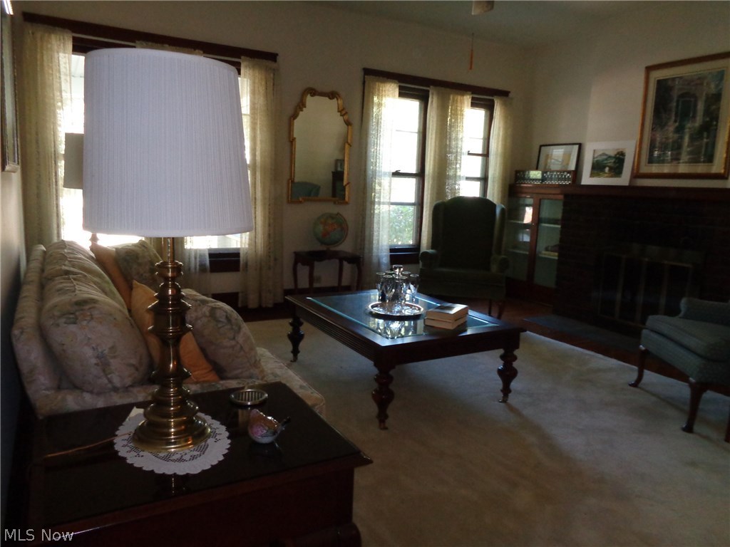 Earl Ave - Residential Income