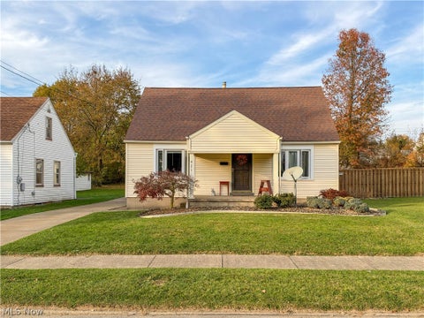 Tiny photo for 426 Joan Avenue, Girard, OH 44420 (MLS # 5257567)