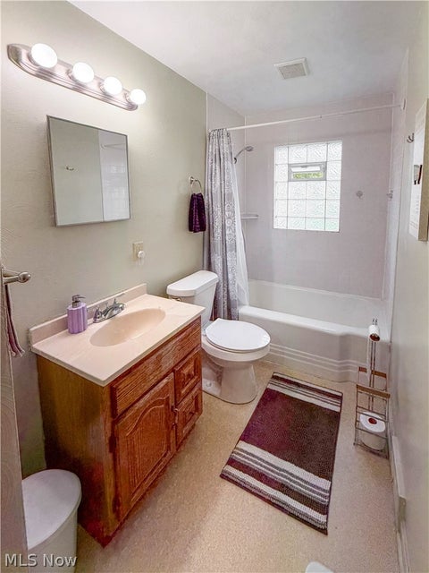 Tiny photo for 426 Joan Avenue, Girard, OH 44420 (MLS # 5257567)