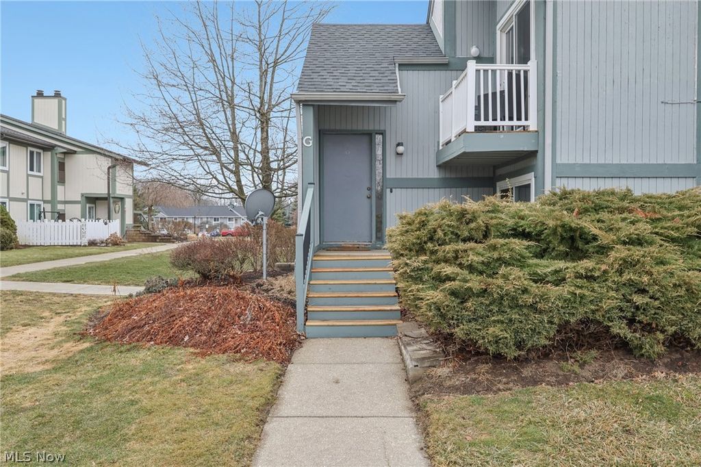 Photo of 9024 Portage Pointe Drive #G, Streetsboro, OH 44241 (MLS # 5190129)