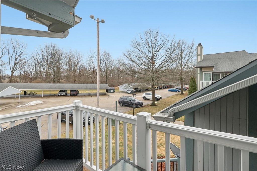 Photo of 9024 Portage Pointe Drive #G, Streetsboro, OH 44241 (MLS # 5190129)