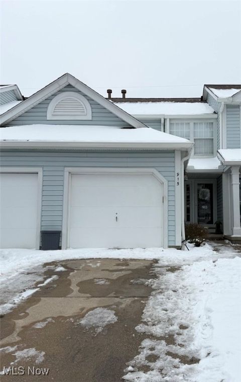 Tiny photo for 915 Sturbridge Drive, Medina, OH 44256 (MLS # 5179652)