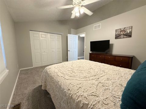 Tiny photo for 915 Sturbridge Drive, Medina, OH 44256 (MLS # 5179652)