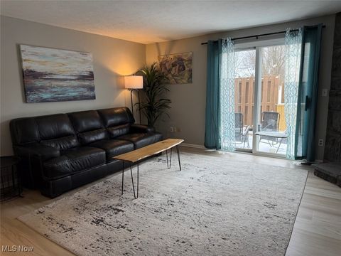 Tiny photo for 915 Sturbridge Drive, Medina, OH 44256 (MLS # 5179652)