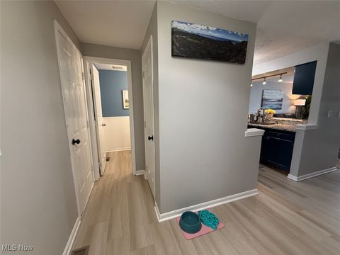 Tiny photo for 915 Sturbridge Drive, Medina, OH 44256 (MLS # 5179652)