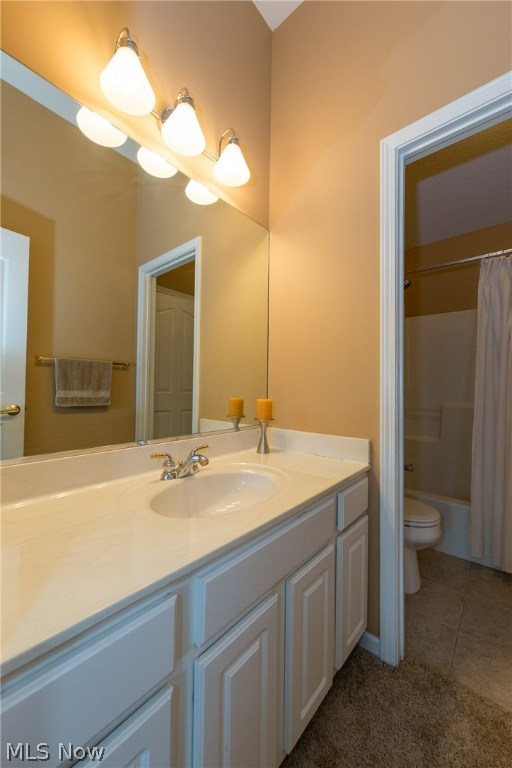 Lakes of Aurora - Residential