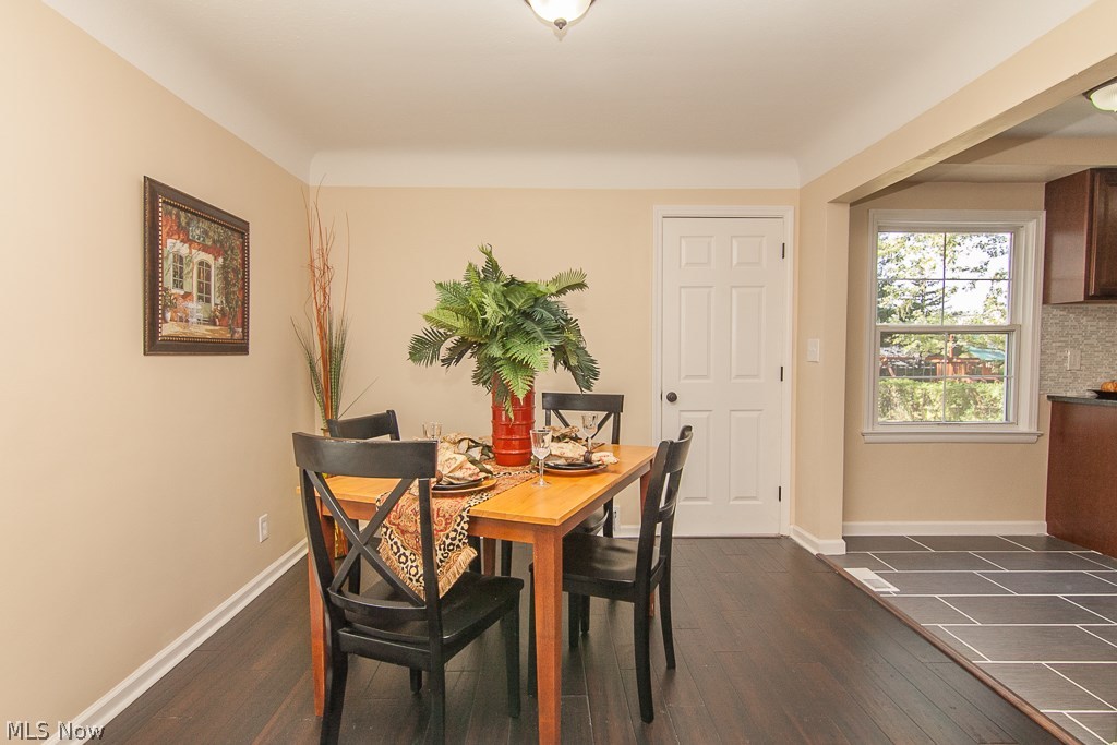 Lyndhurst Manor - Residential