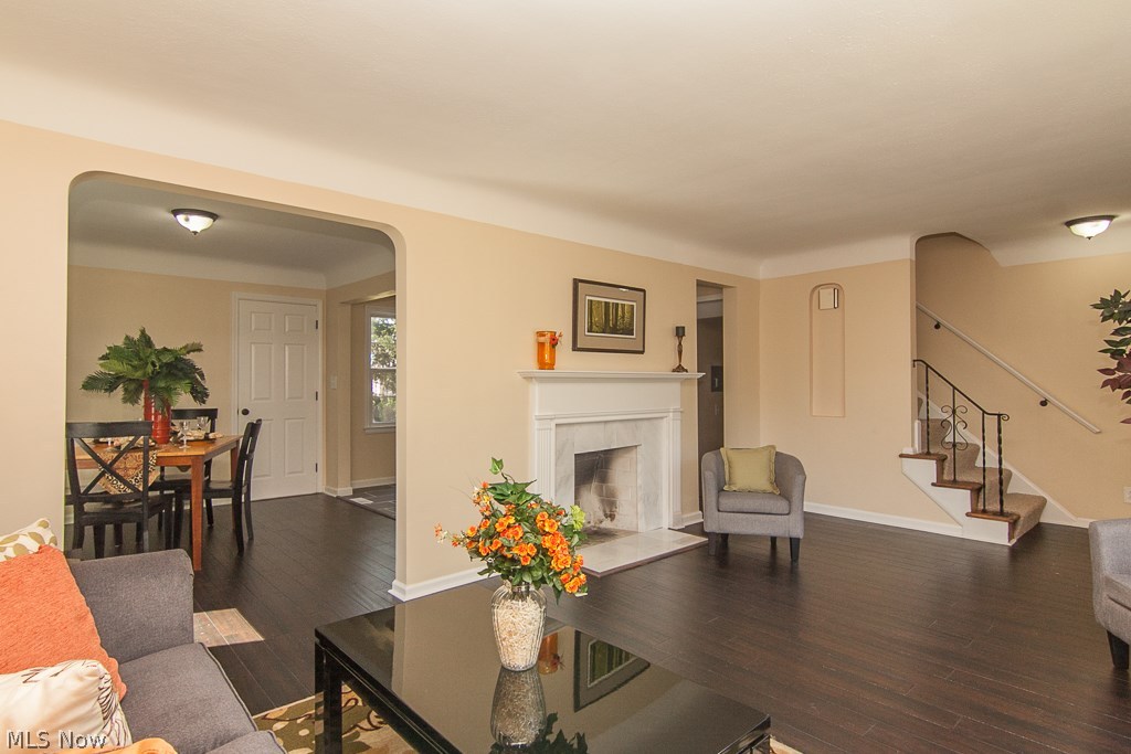 Lyndhurst Manor - Residential