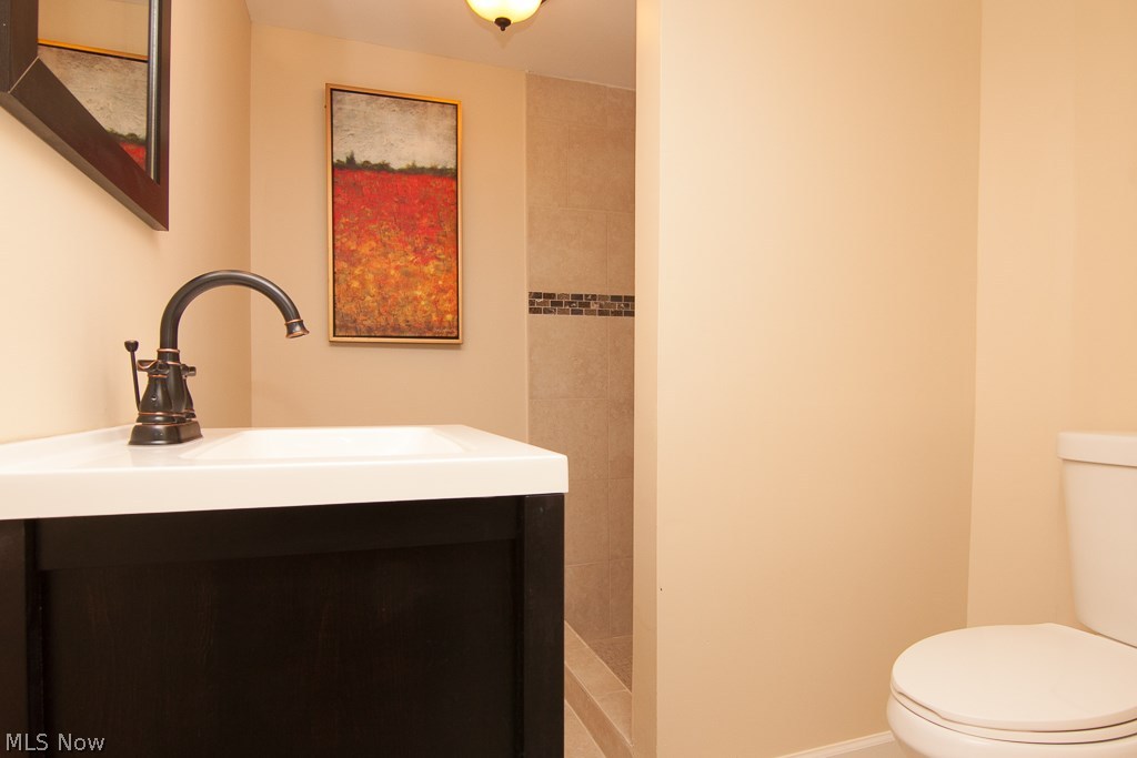 Lyndhurst Manor - Residential