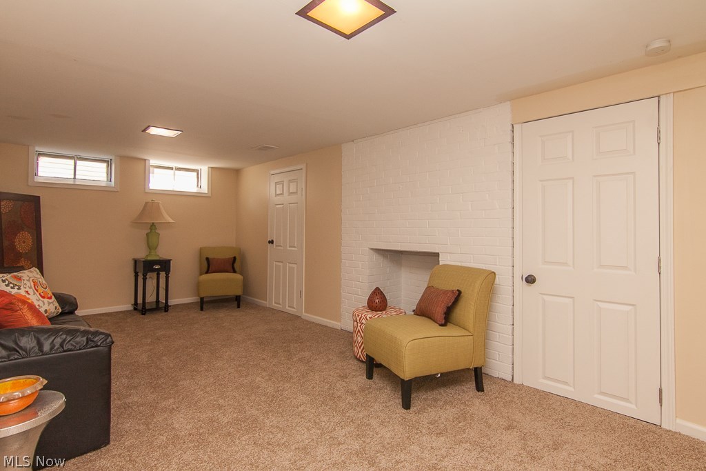 Lyndhurst Manor - Residential