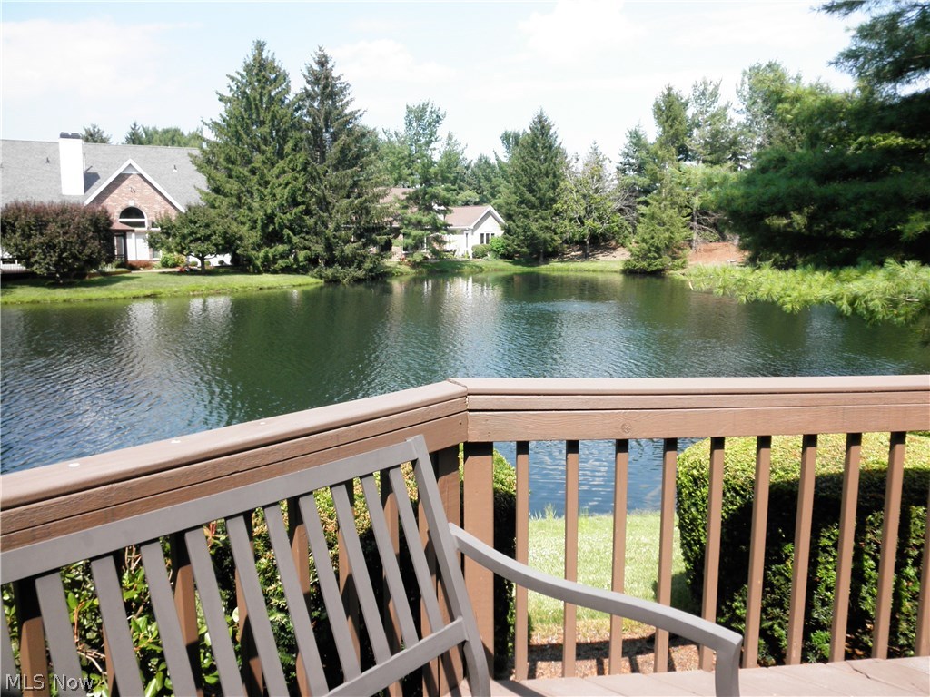 Village Crystal Lakes Condo - Residential