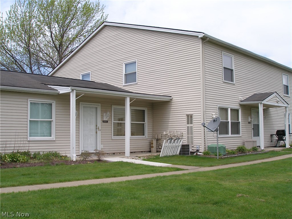 One floor ranch style condo. No steps. Everything is newer such as new kitchen, countertop , flooring, paint , countertop. Appliances can stay if requested. Newer furnace & Central air. Some furniture included. Swimming pool access.
