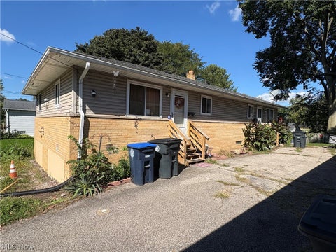 Multifamily For Sale - 1261-1263 Anna Avenue<br/> Akron, OH 44314
