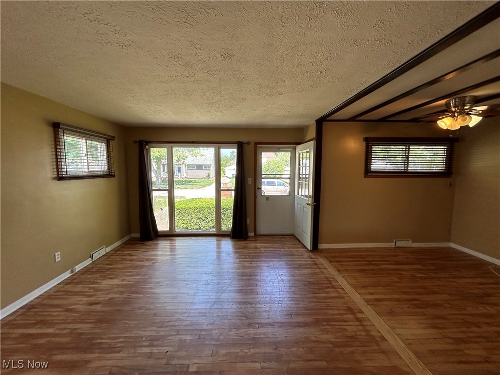 Oak Park Dev 09 - Residential Lease