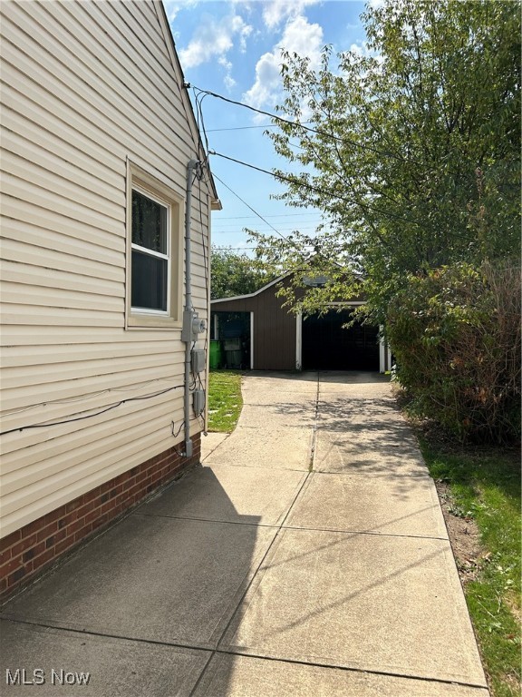 Oak Park Dev 09 - Residential Lease