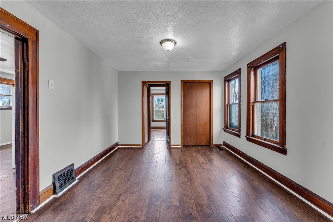 Euclid 16 - Residential