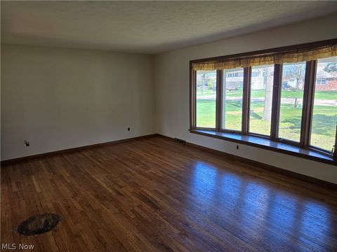 Tiny photo for 32667 Carriage Lane, Avon Lake, OH 44012 (MLS # 5202593)