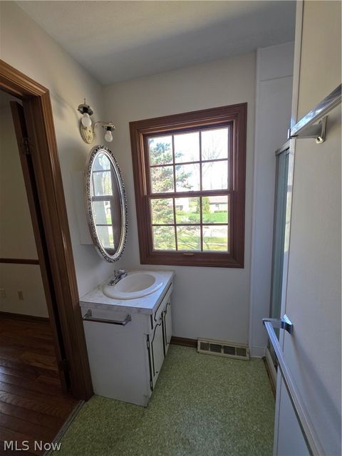 Tiny photo for 32667 Carriage Lane, Avon Lake, OH 44012 (MLS # 5202593)