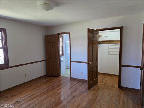 Tiny photo for 32667 Carriage Lane, Avon Lake, OH 44012 (MLS # 5202593)