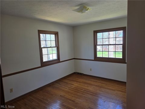 Tiny photo for 32667 Carriage Lane, Avon Lake, OH 44012 (MLS # 5202593)