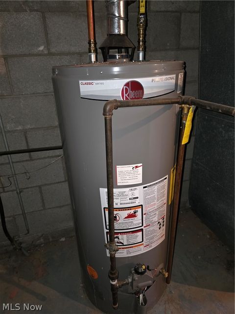 Tiny photo for 32667 Carriage Lane, Avon Lake, OH 44012 (MLS # 5202593)