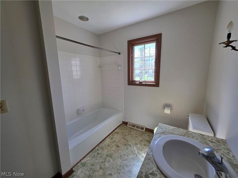 Tiny photo for 32667 Carriage Lane, Avon Lake, OH 44012 (MLS # 5202593)