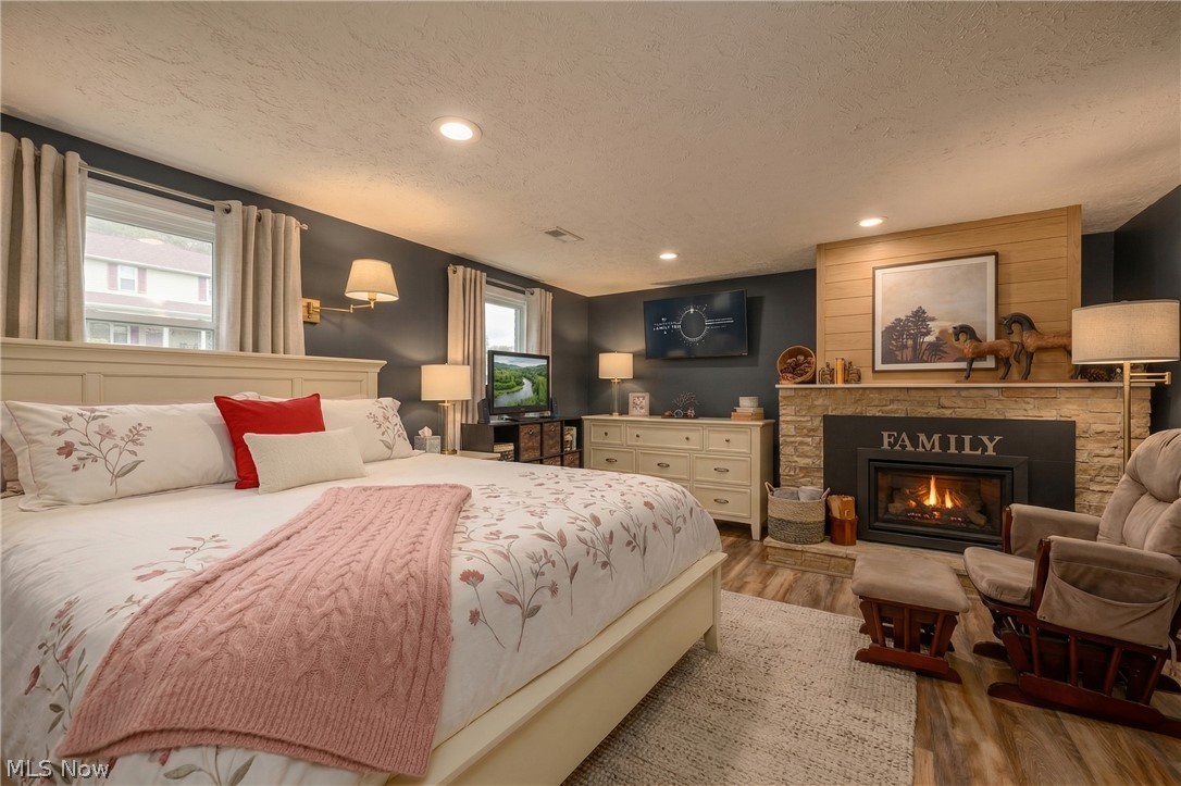 Impertus H Snyders Add - Residential