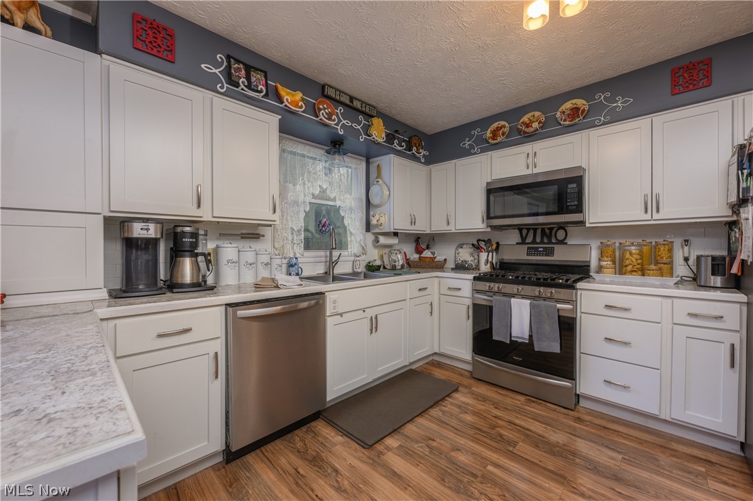 Impertus H Snyders Add - Residential