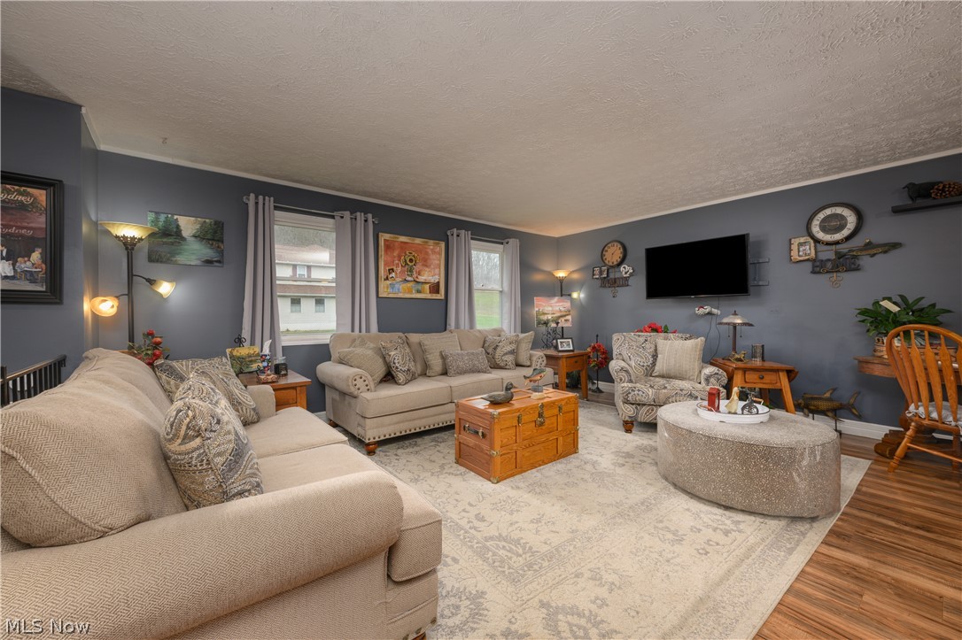 Impertus H Snyders Add - Residential