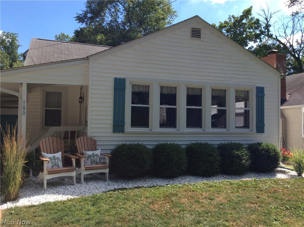 Village/Gloria Glens Park - Residential