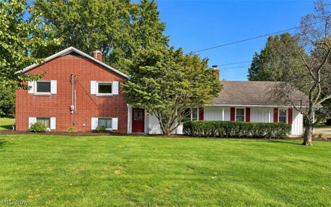 Homes For Sale - 4130 Hyatt Avenue<br/> Massillon, OH 44646