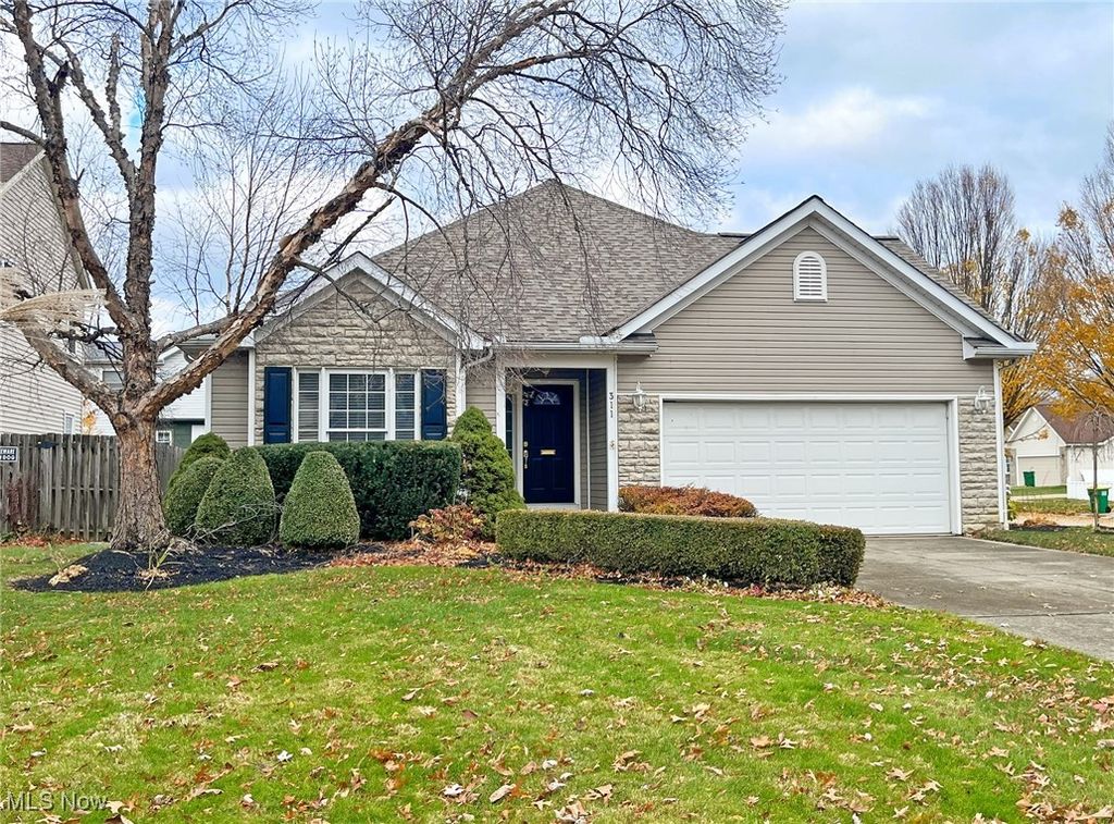 Photo of 311 E 293rd Street, Willowick, OH 44095 (MLS # 5174576)