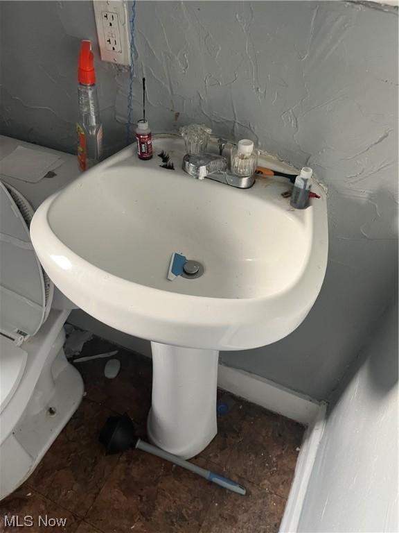 Adams Realty Companys 04 - Residential Income