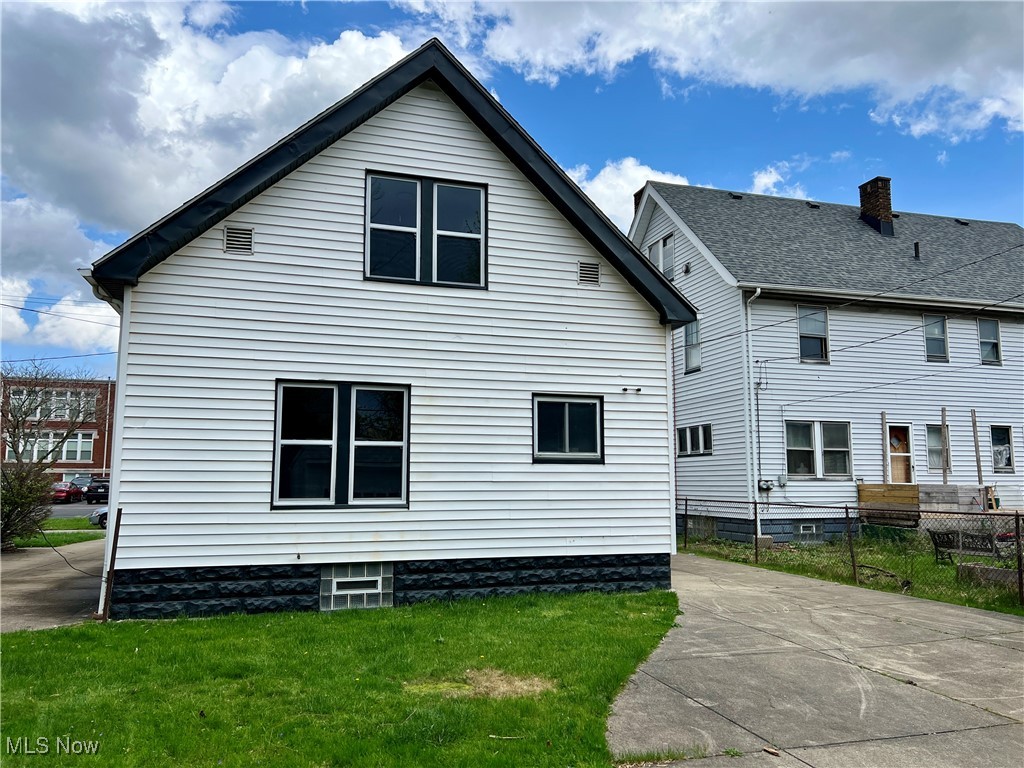3478 E 150th Street, Cleveland, Ohio image 32
