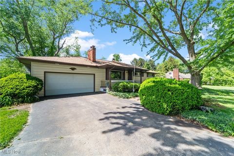 1806 Center Road, Avon, OH 44011 - #: 5125540