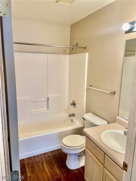 Brookledge Commons Condos - Residential Lease