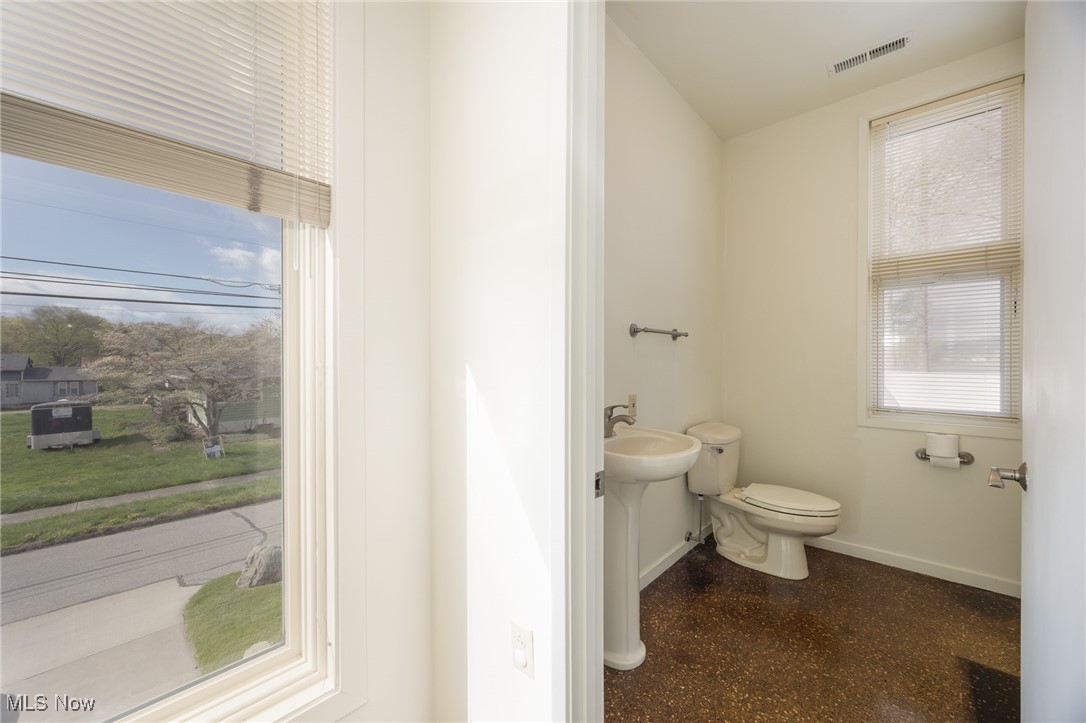 302 Front Street, Williamstown, West Virginia image 18