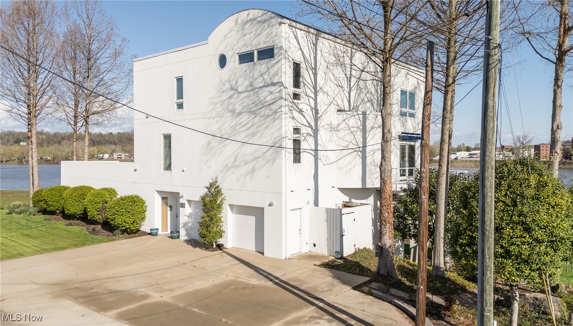 302 Front Street, Williamstown, West Virginia image 2