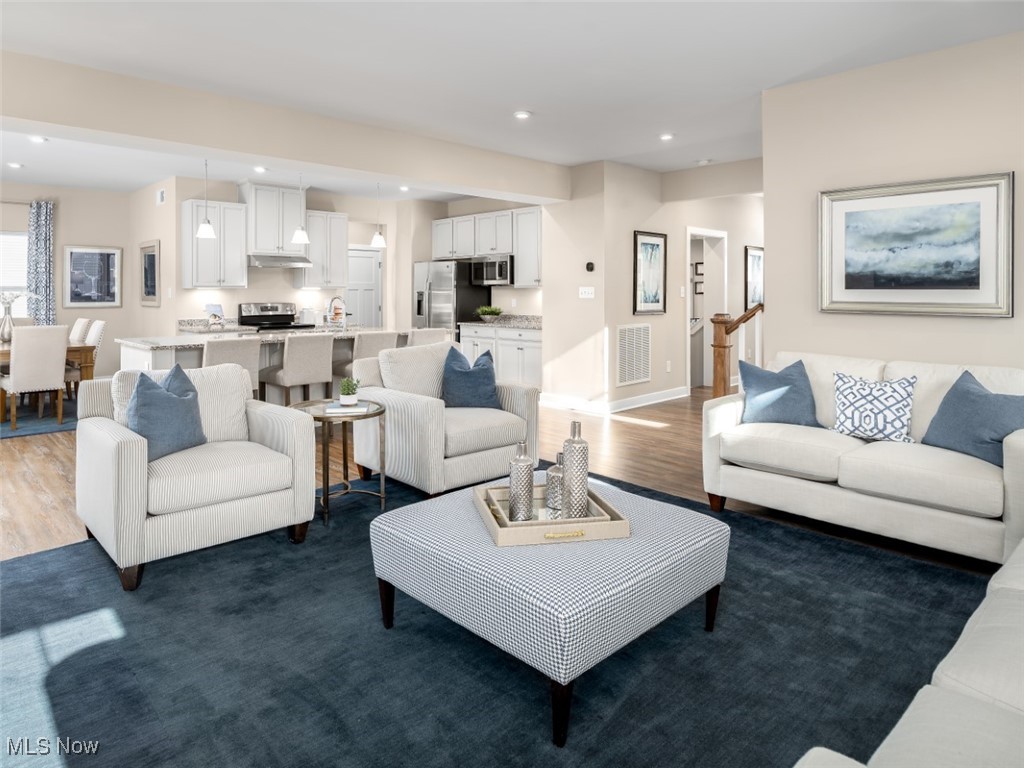 825 Miramar Lane