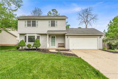Homes For Sale - 5181 Hanover Drive<br/> Medina, OH 44256