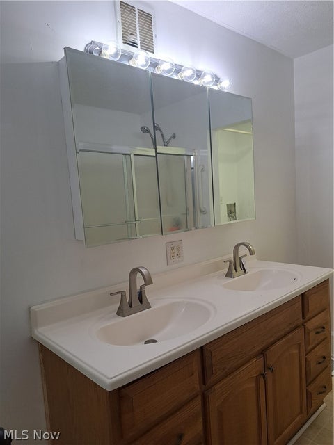 Tiny photo for 709 McKinley Avenue, Cambridge, OH 43725 (MLS # 5243254)