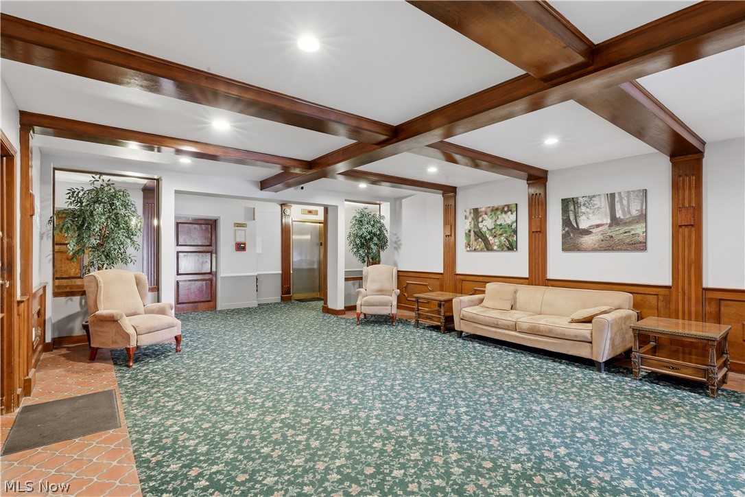 Saxon House Condo - Residential